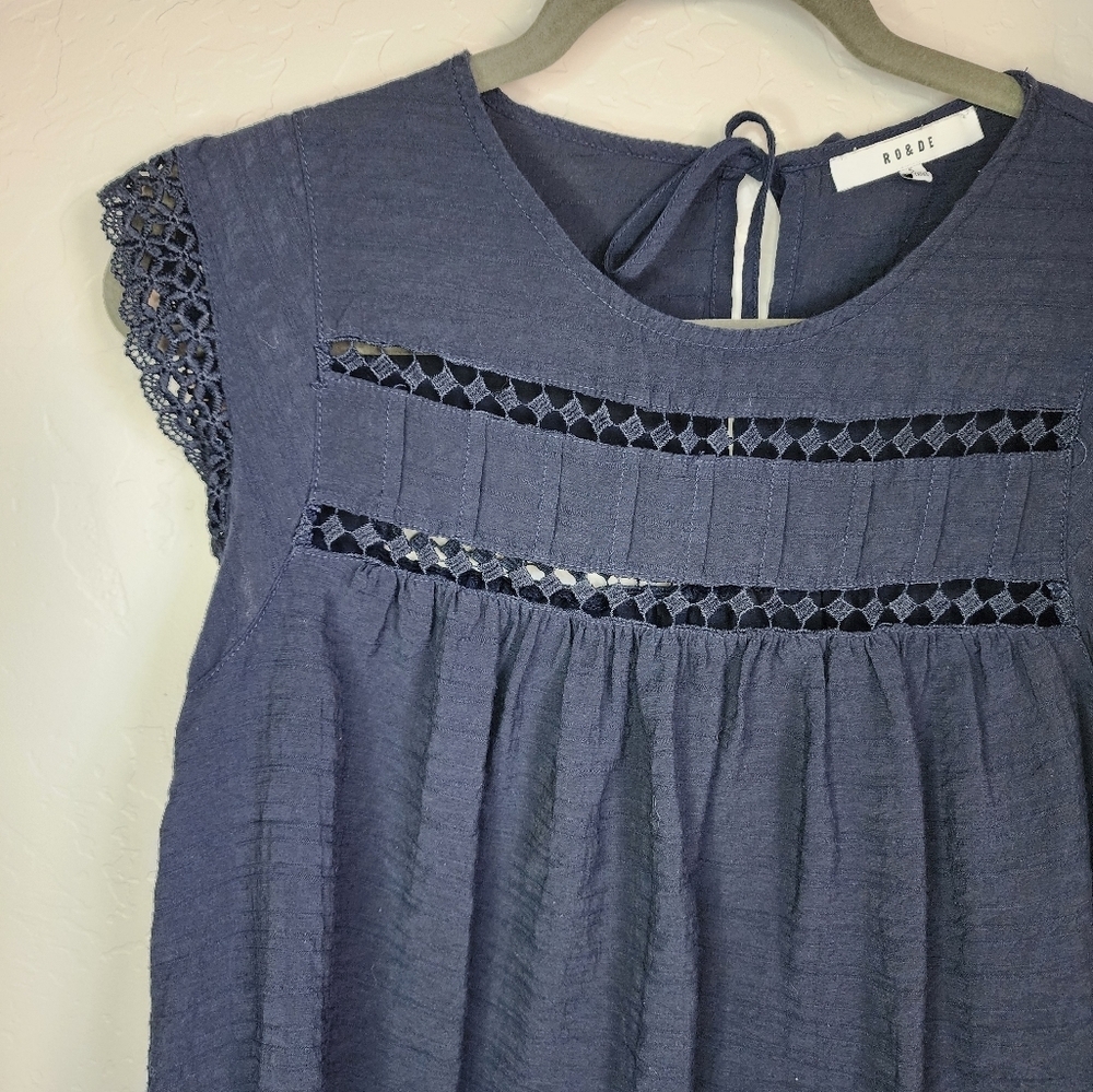 Ro & De Dark Blue Eyelet Lace‎ Blouse Size Small - Picture 3 of 6